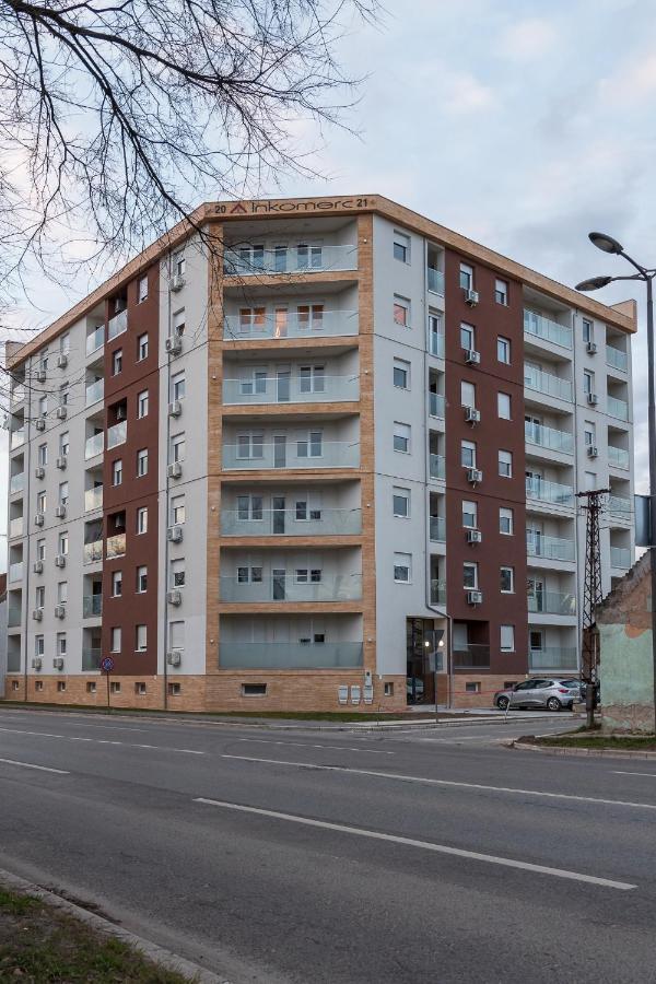 Kc Apartment Subotica Esterno foto