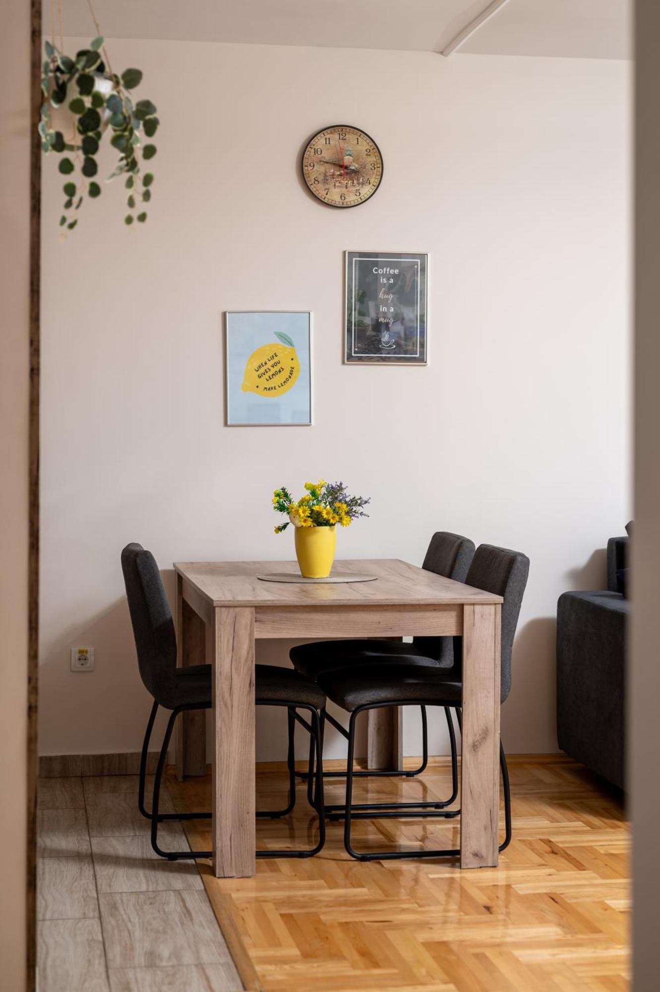 Kc Apartment Subotica Esterno foto